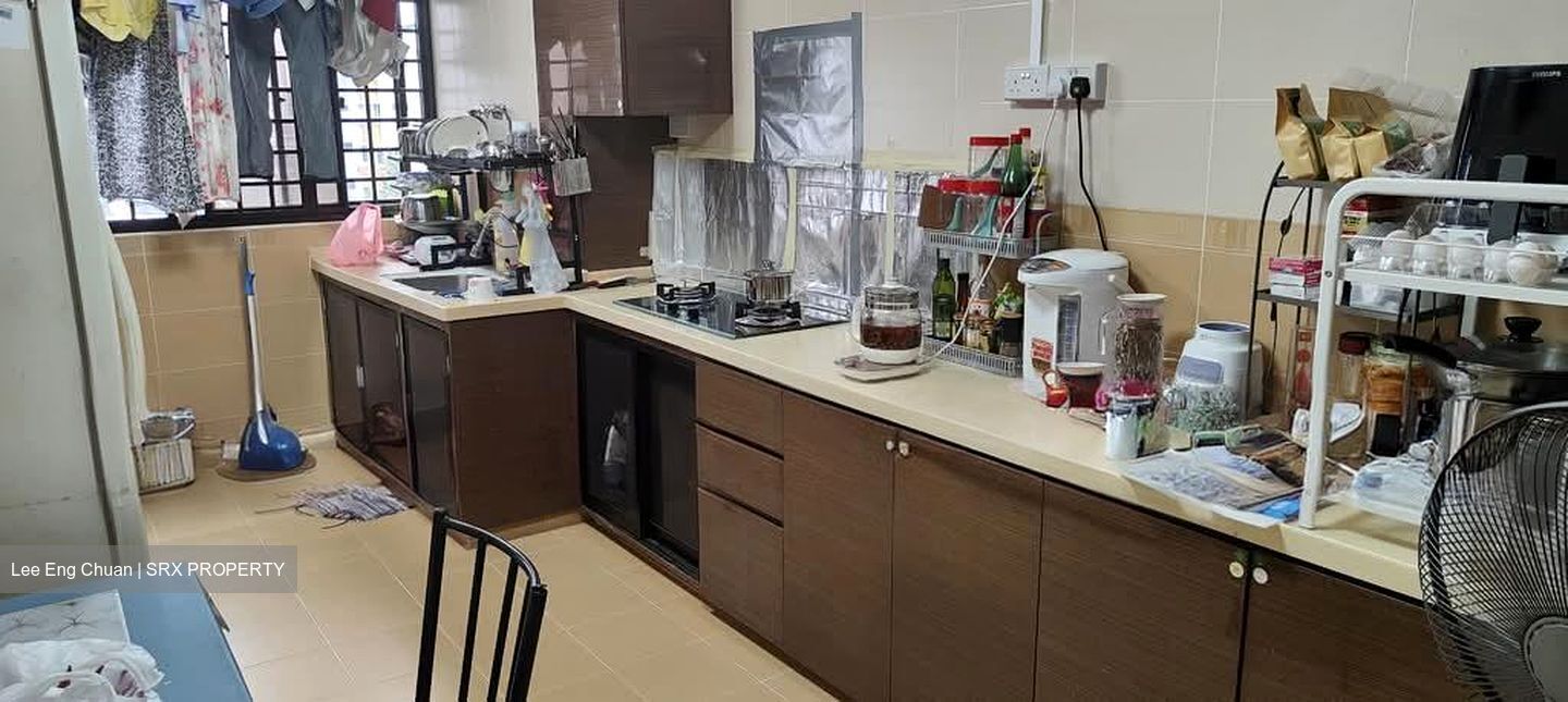 Blk 228 Bukit Batok Central (Bukit Batok), HDB 3 Rooms #547865321